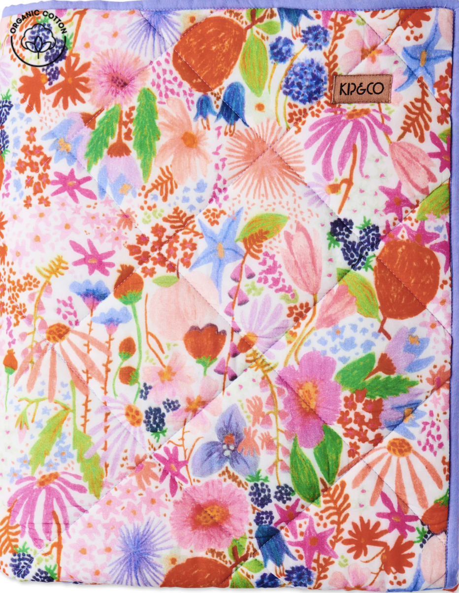 Cot bedspread